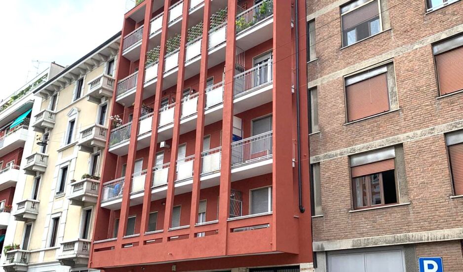Milano Via Inama, 25 – 2/3 locali e servizi in VENDITA