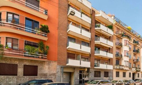 Milano Via Catalani – 3/4 locali doppi servizi in VENDITA