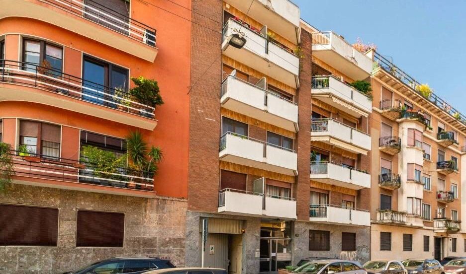 Milano Via Catalani – 3/4 locali doppi servizi in VENDITA